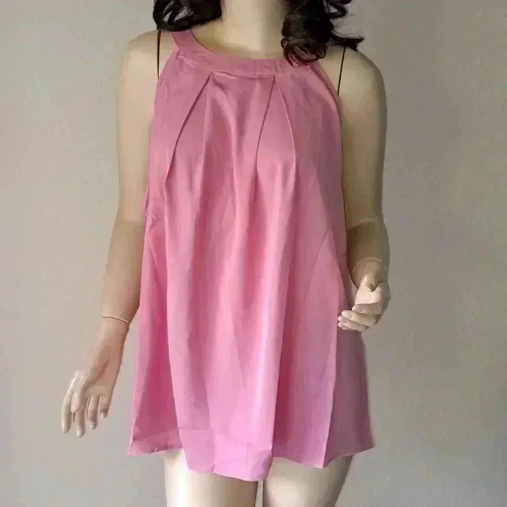 Top halter pleated